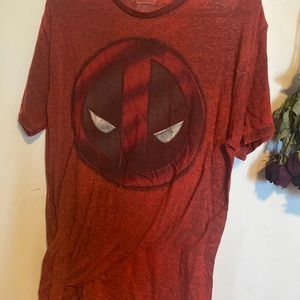 Red Marvel Deadpool T-shirt